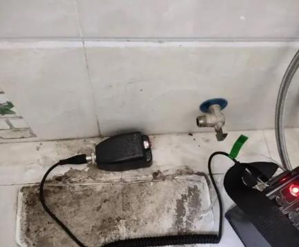 大庆市屋顶漏水维修公司分享下卫生间漏水的危害及解决方法